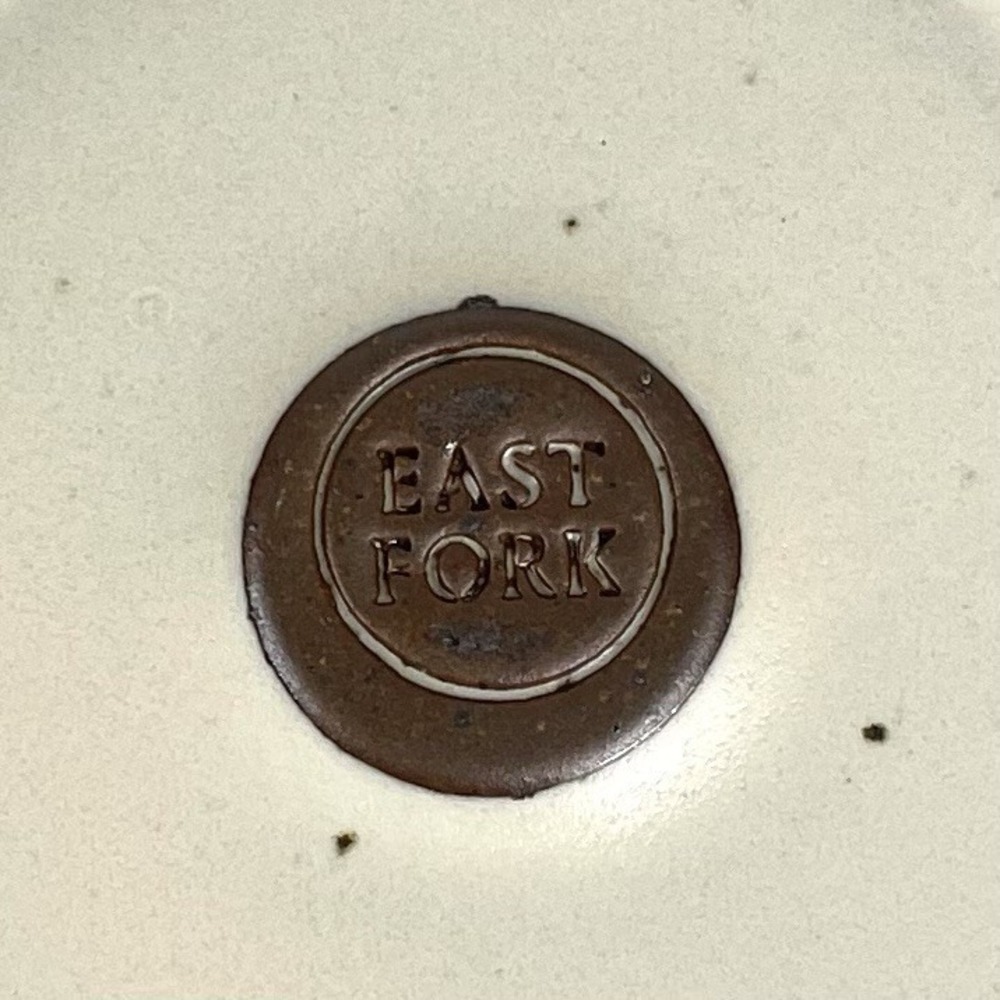 East Fork Pottery Panna Cotta 2 Dinner Plates (10.5") Brown Fleck Tan Rim - Picture 6 of 6